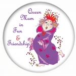 Red Hat Button 388 -the Queen Mum in fun and friendship